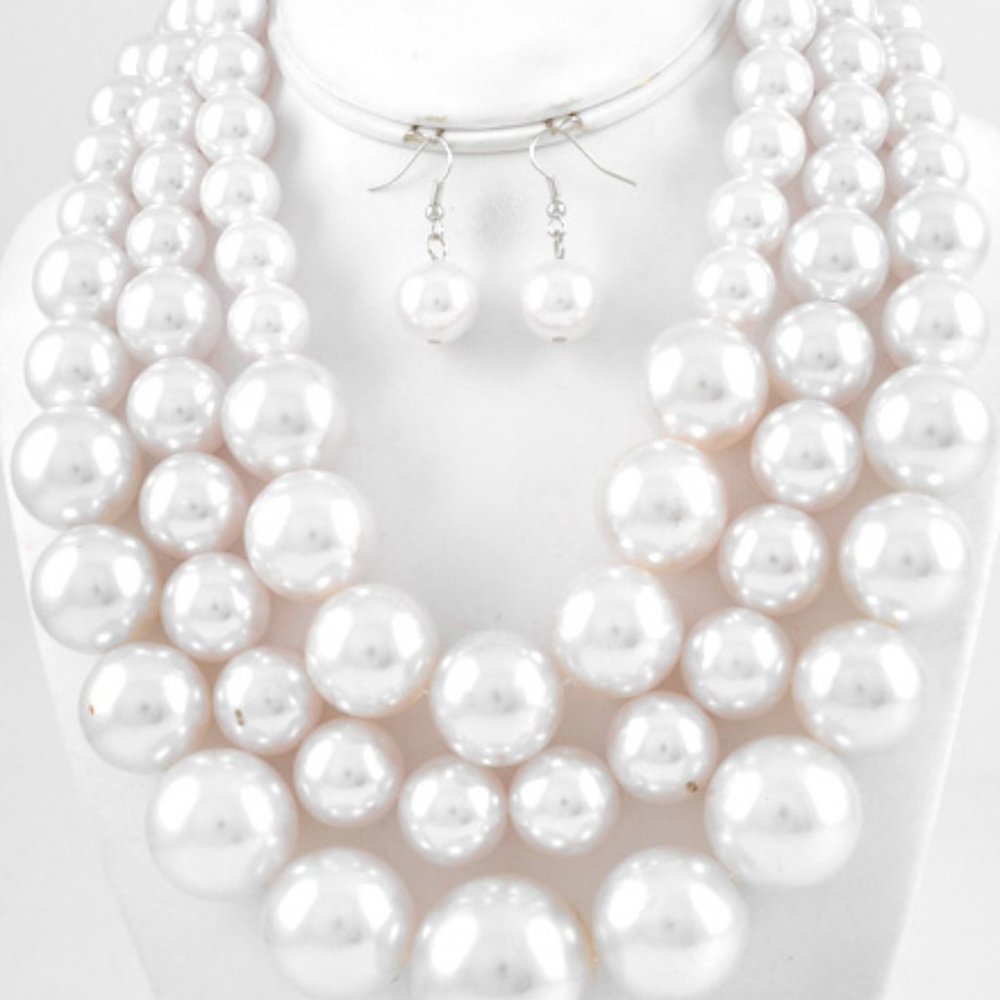 WHITE SYNTHETIC PEARL MULTI ROW NECKLACE SET